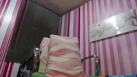 Snapshot of xxrowenatastycockforyouxx chatting on 02.27.25 xxrowenatastycockforyouxx online show from 02.27.25