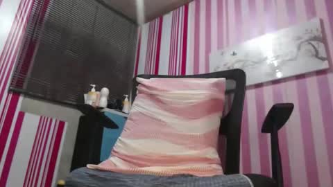 Snapshot of xxrowenatastycockforyouxx chatting on 09.13.25 xxrowenatastycockforyouxx online show from 09.13.25