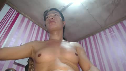 Snapshot of xxrowenatastycockforyouxx chatting on 11.24.25 xxrowenatastycockforyouxx online show from 11.24.25