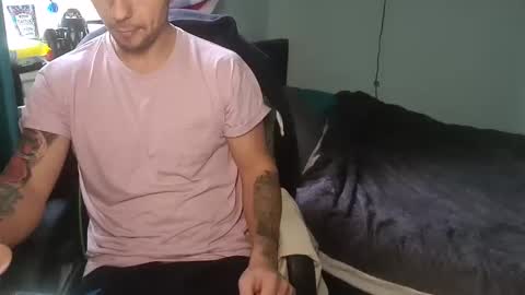 Snapshot of xxsddf chatting on 01.08.25 Tonnny online show from 01.08.25