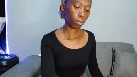 xxsexytalia28 online show from 10.21.25