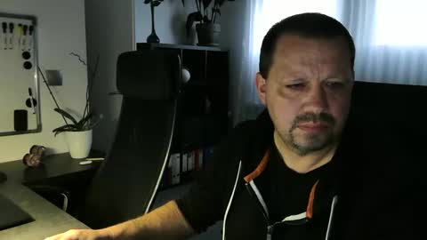 Snapshot of xxstrikerxx chatting on 10.27.25 Eddi online show from 10.27.25