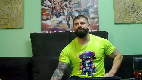 Snapshot of xxtreamleonard chatting on 12.17.24 Xtream Leonard online show from 12.17.24