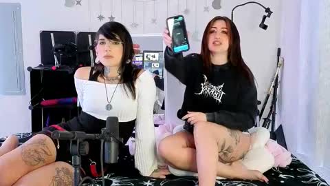 Muse n Poppy online show from 02.12.26