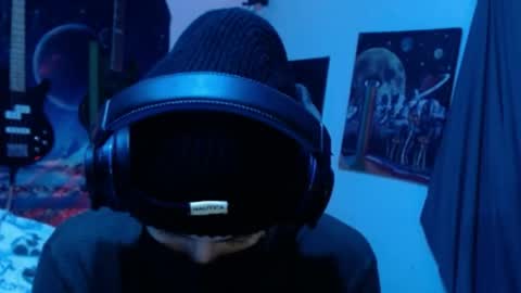 Snapshot of xxwhitefoxx chatting on 04.27.26 David Fox online show from 04.27.26