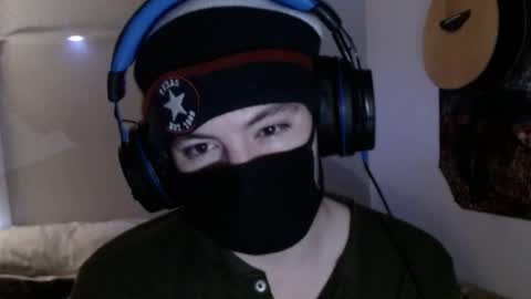 Snapshot of xxwhitefoxx chatting on 07.19.26 David Fox online show from 07.19.26