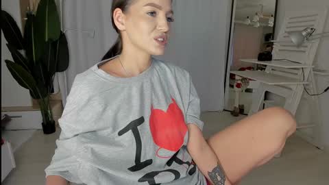 xxx_leila online show from 12.12.24