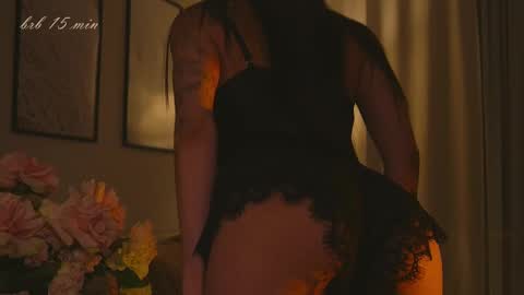 Molly online show from 10.05.25