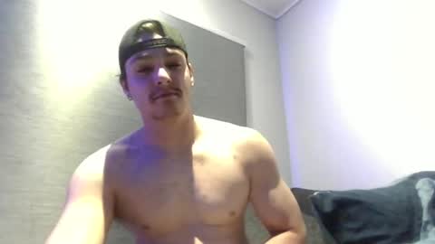 Snapshot of xxxbeastboi chatting on 12.02.25 xxxbeastboi online show from 12.02.25