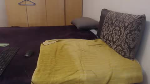 Ayanda online show from 10.06.25