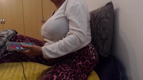 Ayanda online show from 10.15.25