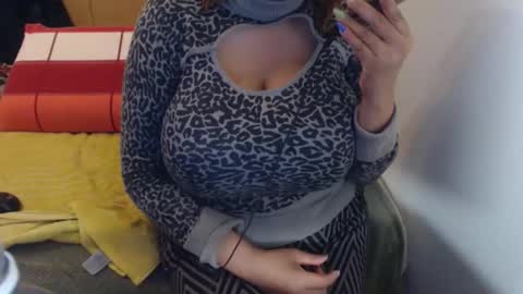 Ayanda online show from 04.17.26