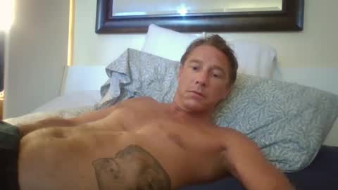 Snapshot of xxxelentdick chatting on 01.07.25 deeeeznutz online show from 01.07.25