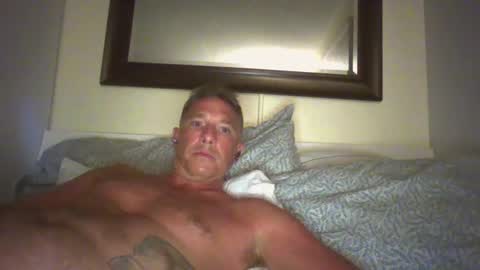 Snapshot of xxxelentdick chatting on 01.14.25 deeeeznutz online show from 01.14.25
