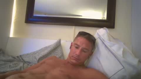 Snapshot of xxxelentdick chatting on 01.17.25 deeeeznutz online show from 01.17.25
