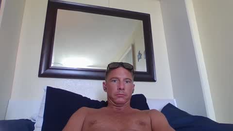 Snapshot of xxxelentdick chatting on 01.19.25 deeeeznutz online show from 01.19.25