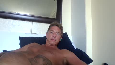 Snapshot of xxxelentdick chatting on 03.07.25 deeeeznutz online show from 03.07.25