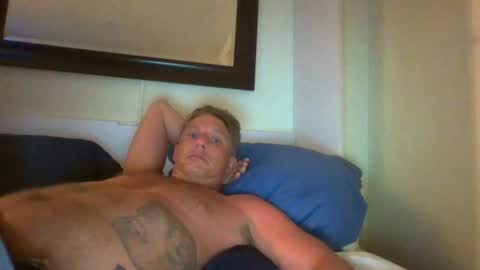 Snapshot of xxxelentdick chatting on 07.18.26 deeeeznutz online show from 07.18.26