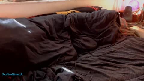 XxxFiveNinexxX online show from 09.30.25