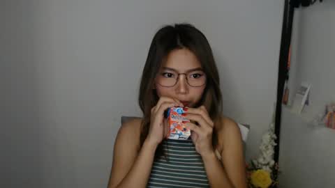 Snapshot of xxxforyouonlyxxx chatting on 02.13.25 inday pinay online show from 02.13.25