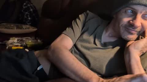 Snapshot of xxxfredmtlxxx chatting on 02.03.25 xxfredmtl18xx online show from 02.03.25
