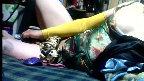 Snapshot of xxxgarterfreekxx chatting on 02.10.25 Silky Lingerie grrl online show from 02.10.25