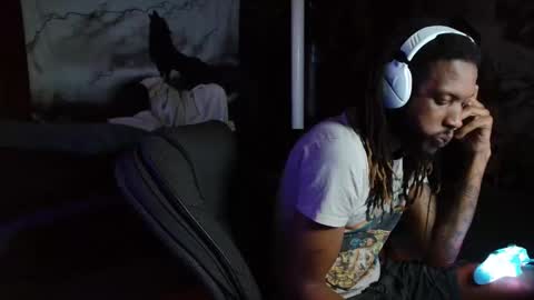 Snapshot of xxxjrstrokesxxx chatting on 10.31.25 xxxjrstrokesxxx online show from 10.31.25