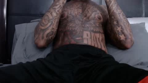 Snapshot of xxxplicitab chatting on 01.08.25 MaskedManXXX online show from 01.08.25