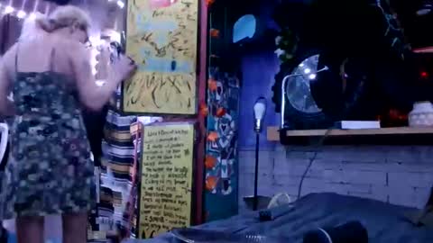 XXXQueenMandyDickenz online show from 11.08.25