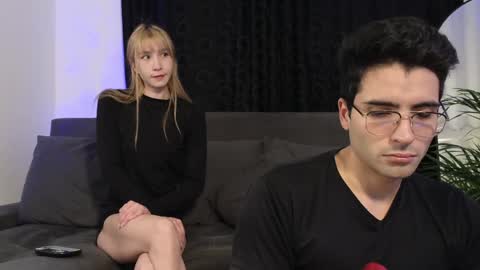 Snapshot of xxxvandersexxx chatting on 01.20.25 July and Fer online show from 01.20.25