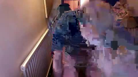 Snapshot of xxxwjs2014 chatting on 02.28.25 big cock uncut online show from 02.28.25