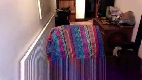 Snapshot of xxxwjs2014 chatting on 09.09.25 big cock uncut online show from 09.09.25