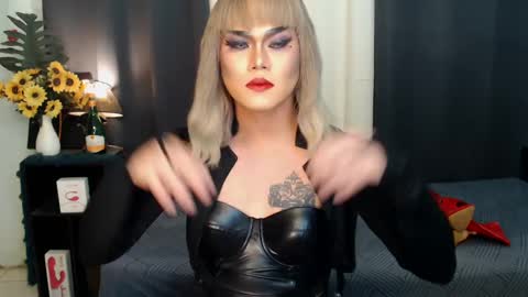 QueenMarina online show from 12.15.24