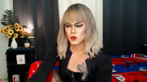 QueenMarina online show from 12.20.24