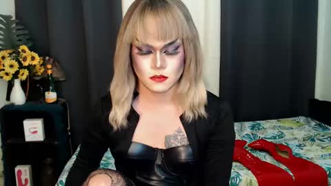 QueenMarina online show from 01.29.25