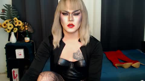 QueenMarina online show from 02.04.25