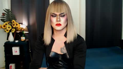 QueenMarina online show from 02.10.25