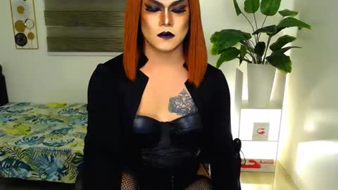 Snapshot of xyournightmarequeenx chatting on 05.30.26 QueenMarina online show from 05.30.26