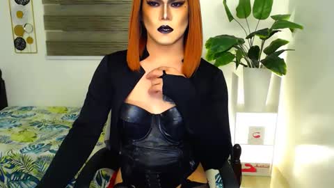 Snapshot of xyournightmarequeenx chatting on 06.04.26 QueenMarina online show from 06.04.26