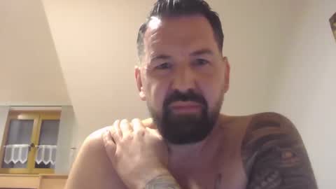 yakijoe online show from 10.15.25