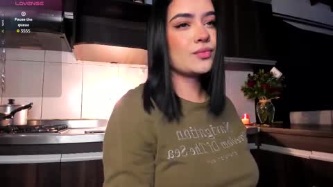 Yakeline online show from 10.01.25