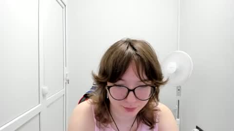 Snapshot of yamihoshii chatting on 07.15.26 Sofia online show from 07.15.26