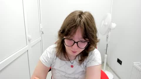 Snapshot of yamihoshii chatting on 07.22.26 Sofia online show from 07.22.26