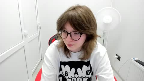 Snapshot of yamihoshii chatting on 07.29.26 Sofia online show from 07.29.26