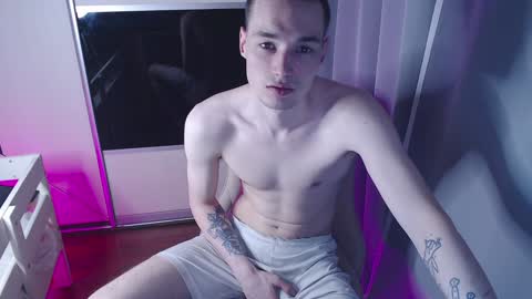 Snapshot of yan_rizen chatting on 12.04.24 Yan online show from 12.04.24