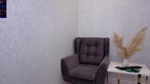 Yana  online show from 11.15.25