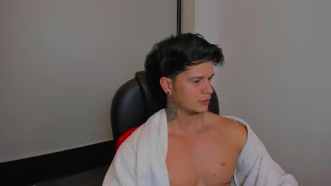 new here online show from 12.03.25