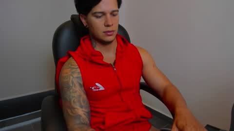 new here online show from 12.04.25