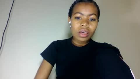 Snapshot of yannick_01 chatting on 06.10.26 yannick_01 online show from 06.10.26