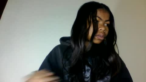 Snapshot of yannick_01 chatting on 06.20.26 yannick_01 online show from 06.20.26